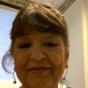 Meet your Posher, Patricia